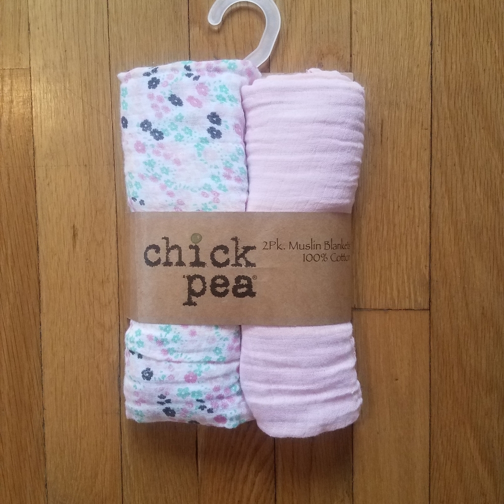NWT Floral muslin baby blankets